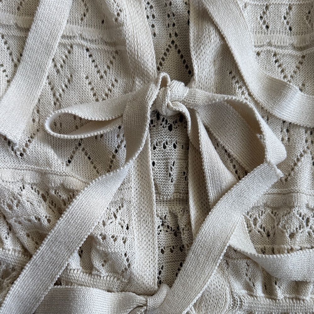 Chic Beige Knit Blouse with Bow Accents - Picture 8 of 14